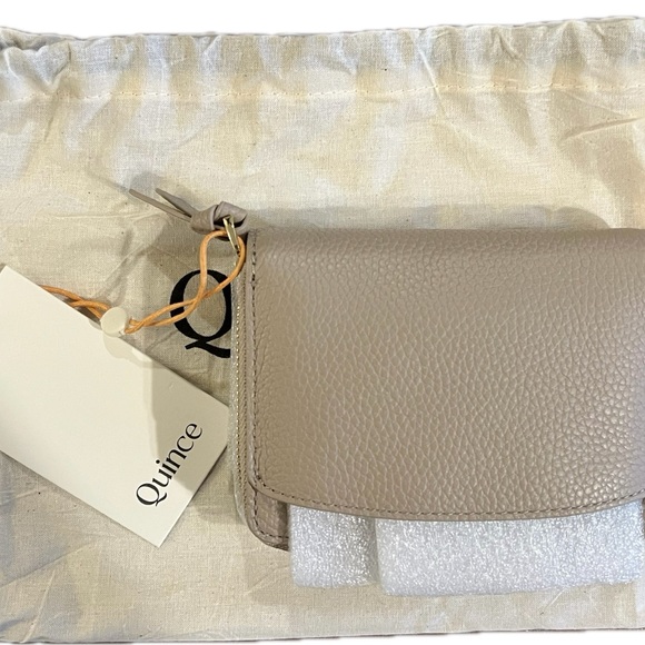 NWT Pebbled Leather Compact Wallet - Cream - Picture 5 of 5